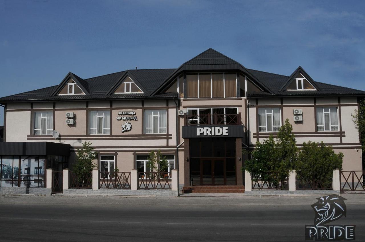 Pride Hotel Taraz Exteriör bild