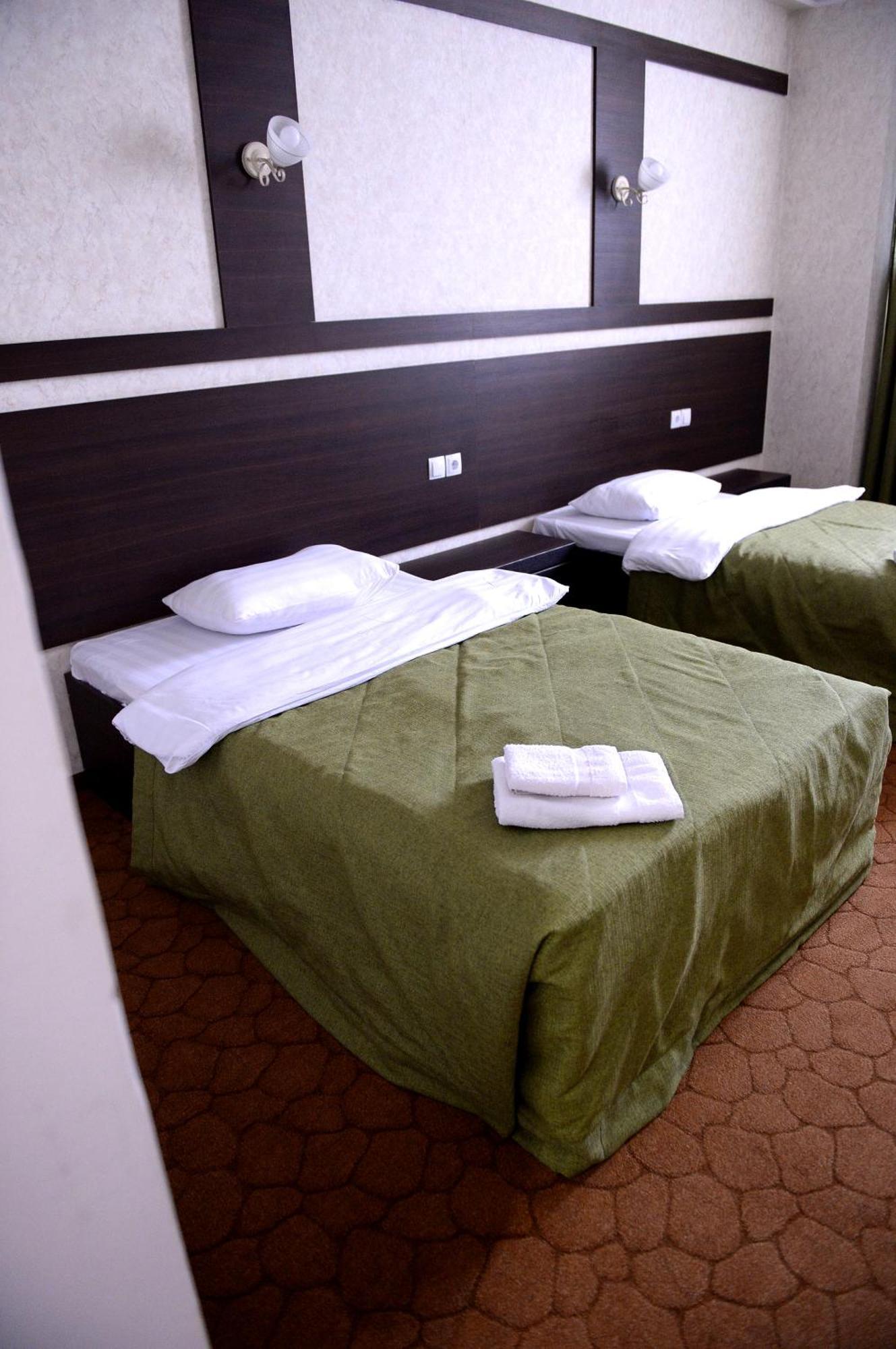 Pride Hotel Taraz Exteriör bild