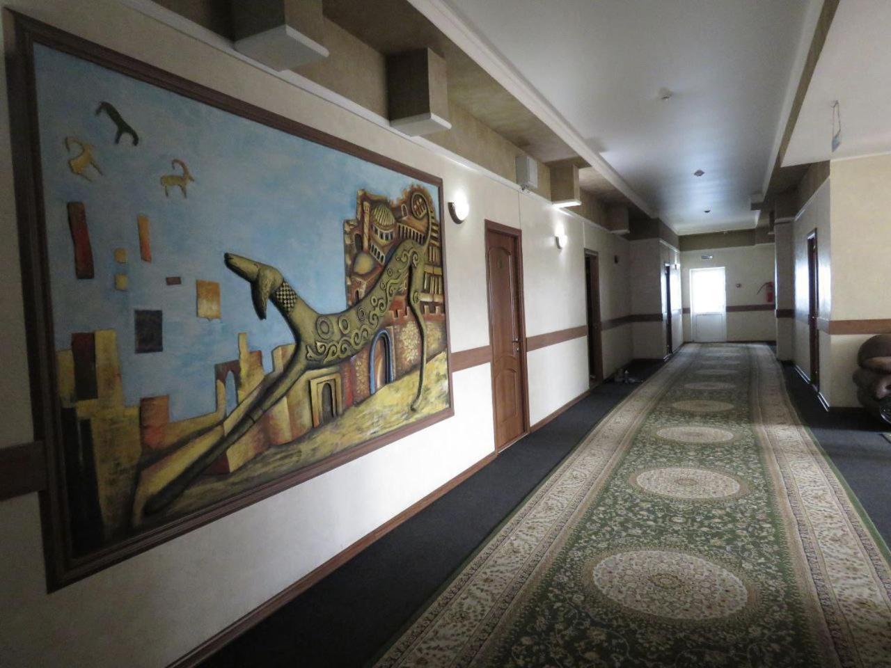 Pride Hotel Taraz Exteriör bild