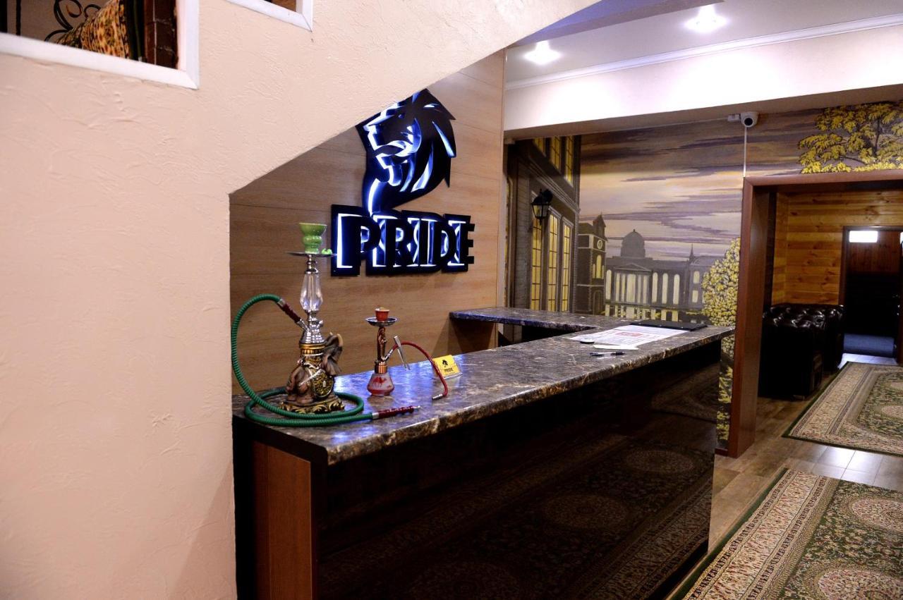 Pride Hotel Taraz Exteriör bild