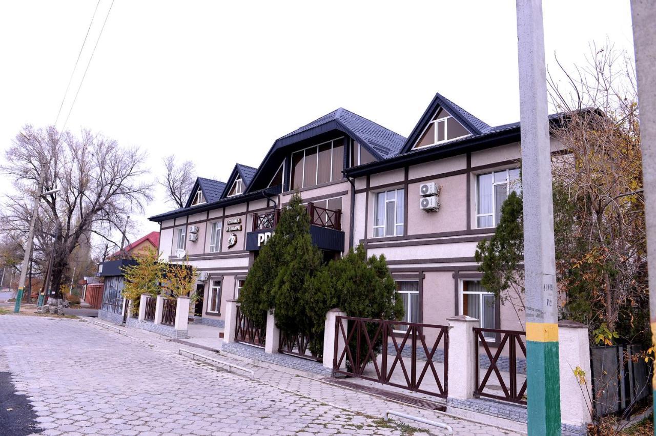 Pride Hotel Taraz Exteriör bild